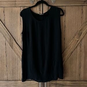 Graizas Crew Neck Sleeveless Crinkled Tunic Top Size Small EUC